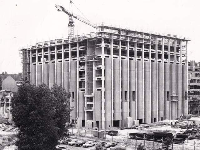 September 1975 and latest progress is shown on the new medical school being built for Leeds University. The building off Clarendon Road was due to be eight storeys high when completed, housing a dental hospital for outpatients and nine medical departments with a lecture theatre block. It was due to be completed in the summer of 1977.