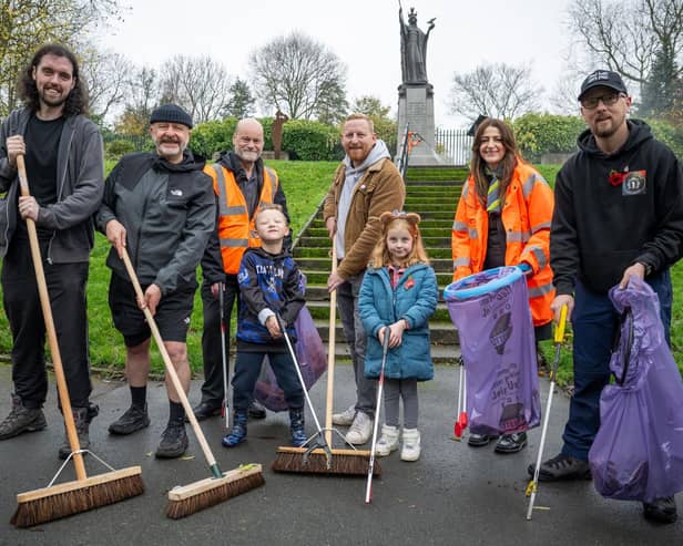 B&DWYW - SGB-59880 - The team of volunteers in front of Morley War Memorial