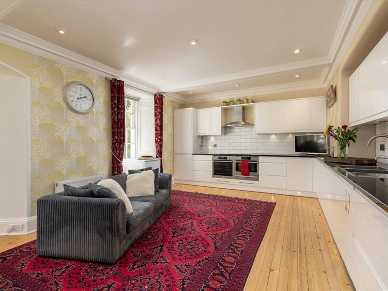 Kitchen / sitting room.