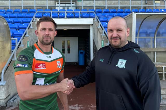New signing Greg Eden with Hunslet RLFC coach Dean Muir. Picture by Phil Hodgson/Hunslet RLFC.