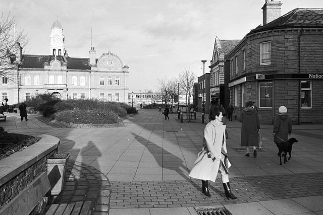 Share your memories of Ossett in the 1980s with Andrew Hutchinson via email at: andrew.hutchinson@jpress.co.uk or tweet him - @AndyHutchYPN