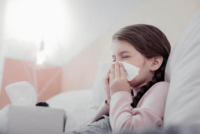 A runny nose or sore throat are not considered symptoms of coronavirus