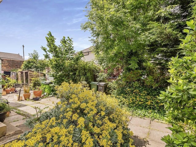 The garden is mainly paved with shrubbery.