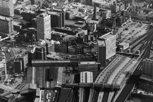 Share your memories of Leeds in 1987 with Andrew Hutchinson via email at: andrew.hutchinson@jpress.co.uk or tweet him - @AndyHutchYPN