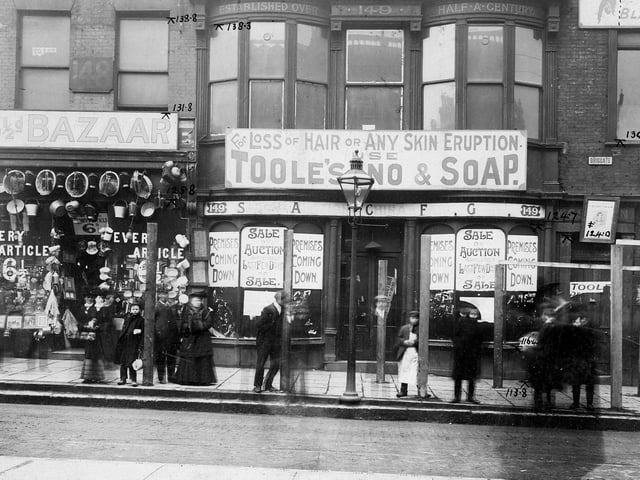 Briggate in March 1904.