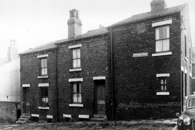 Leman Terrace, number 5 is on the left, 7 to the right. The property on the right, seen from the side, is number 12 Little Town Lane. The entrance faced onto the Lane. Pictured in September 1960.