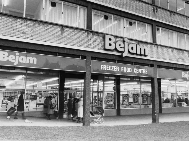 Do you remember Bejam freezer food centre on Station Road? Pictured in December 1982.