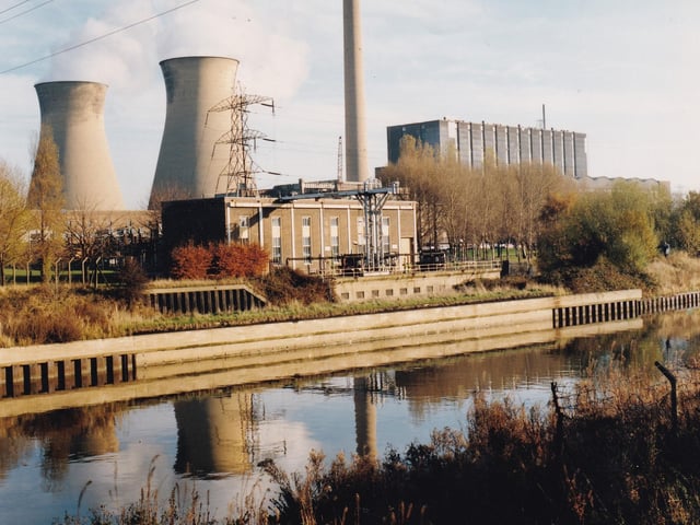 Share your memories of Skelton Grange power station with Andrew Hutchinson via email at: andrew.hutchinson@jpress.co.uk or tweet him - @AndyHutchYPN