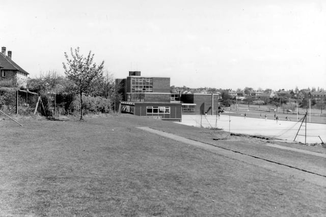 Moor Grange County Secondary opened in 1960 as a boys' school in LS16 at the junction of Parkstone Avenue and the West Park section of the Leeds Ring Road. It was later renamed Moor Grange High School in the '70s before being demolished a decade later.