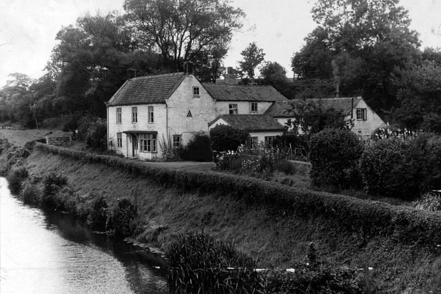 The White House Youth Hostel at Scalby in September 1960.