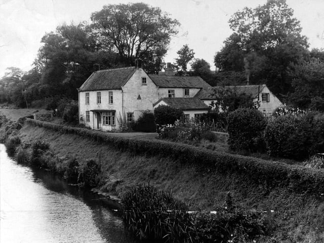 The White House Youth Hostel at Scalby in September 1960.
