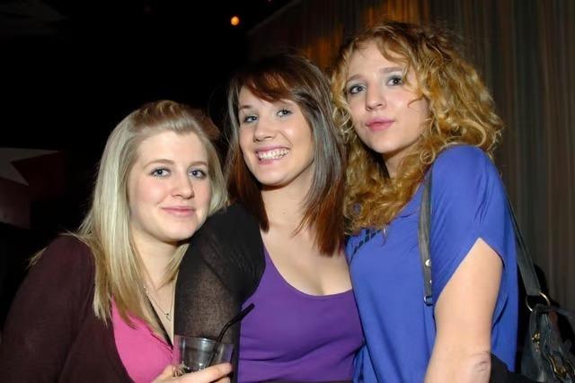 Bryony, Bethany and Verity in Havana.