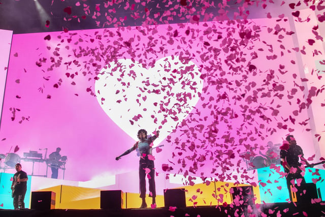 Bring Me the Horizon showed confetti onto the crowd.