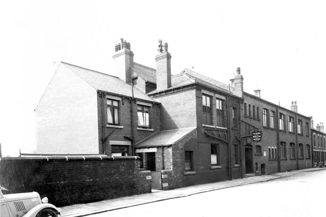 East End Park Working Men's Club on Vinery View pictured in June 1935.