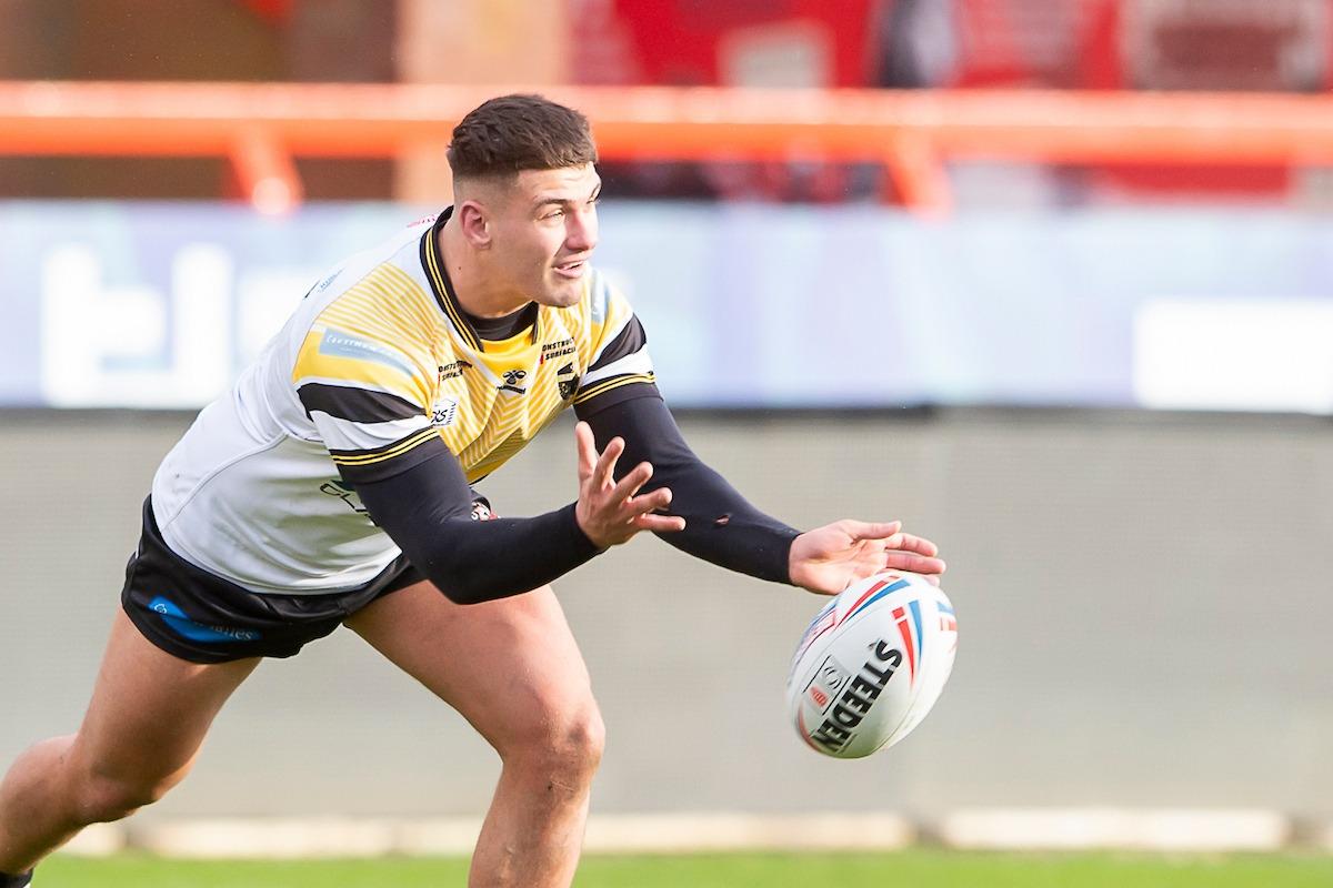 Ex-Castleford Tigers & Love Island star Jacques O'Neill back in rugby ...