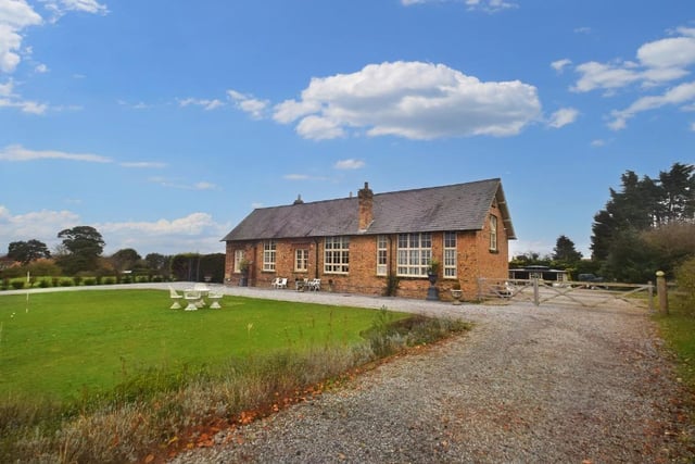 The detached former school dating back to 1837 has a plot of around half an acre and is on the edge of the renowned Ganton Golf Course, with exceptional views.
