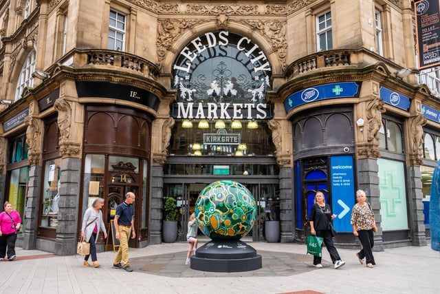 This globe centres around migration and evolved from work with local communities in Leeds. It hopes to celebrate the spirit that has remained despite ongoing suffering. Artist Rosanna Gammon is a teacher based in Leeds.