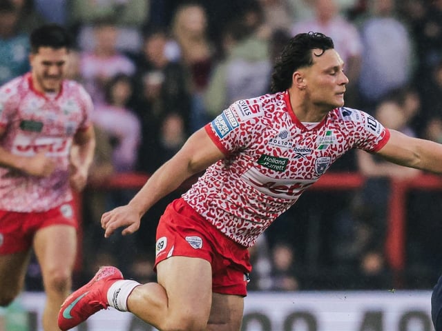 Grade B dangerous contact: three penalty points (total points three) - fined.