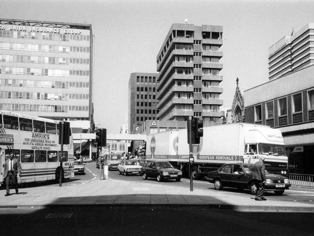 Park Row from City Square. On the left is the Norwich Union Insurance Group building opened on the 20th March 1967. Across the street in the centre is Priestley House, the National Westminster Bank building built on the site of Priestley Hall; behind this is Lloyds Bank. To the right the lower floors of Royal Exchange House can be seen, with West Riding House towering in the background.