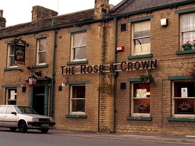 Did you enjoy a drin here back in the day? The Rose and Crown pub on Armley Road. Pictured in August 1997.