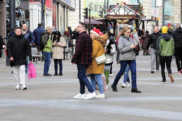City centre shoppers on the last Saturday before Christmas