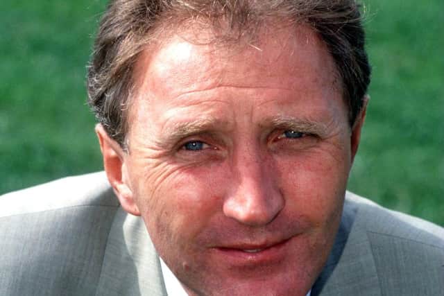 1991:  HOWARD WILKINSON, THE MANAGER OF LEEDS UNITED SOCCER CLUB, DURING A CLUB PHOTOCALL BEFORE THE START OF THE 1991/2 SOCCER SEASON. Mandatory Credit: Allsport UK/ALLSPORT