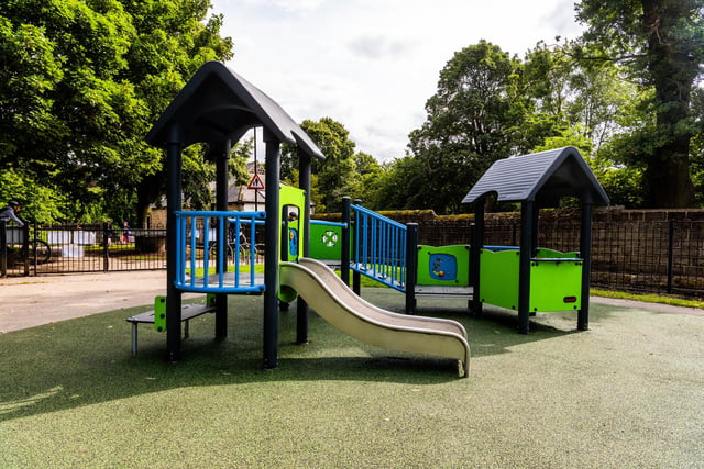 Meanwood Park received funds from Veolia Environmental Trust, Leeds Freemasons Lodge, Manning Stainton and Leeds City Council’s Community Committee for both the Moortown and Weetwood Wards  to transform its playground.