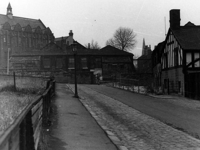 Institution Street looking west towards Raglan Road. In the background on the left is the March Institute, built around the turn of the 20th century as the Parish Hall of St. Mark's, a gift of the Misses March. Later it became a veneer works but has since been demolished. The area is now taken up with the Holborns.