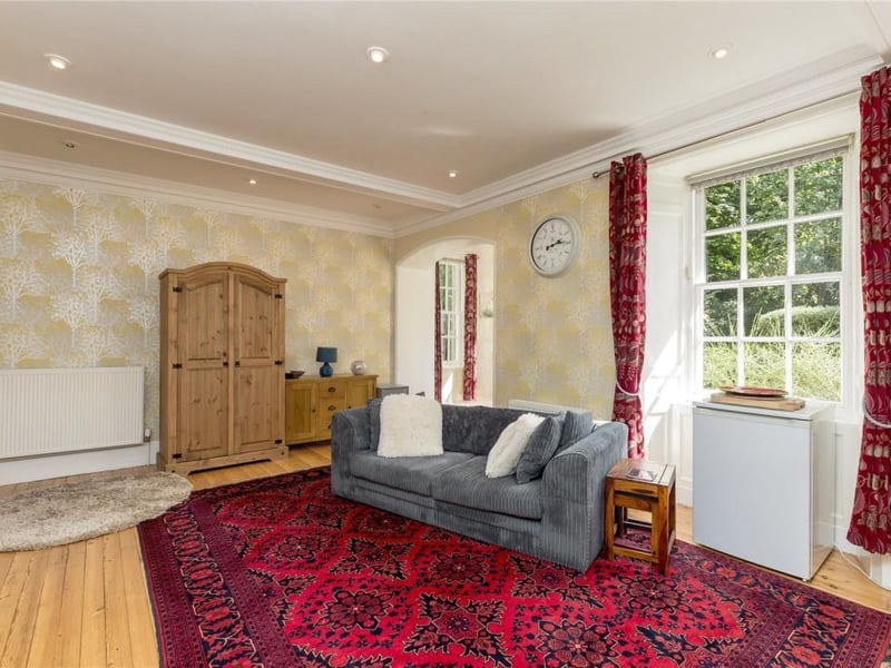 Kitchen / sitting room.