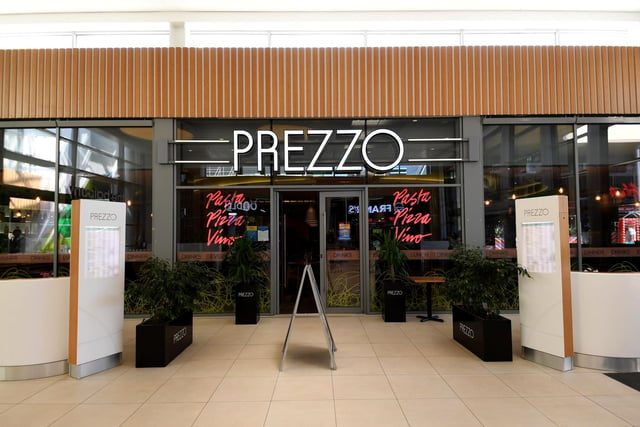 The White Rose Prezzo is rated at 4.1 stars according to Google reviews.