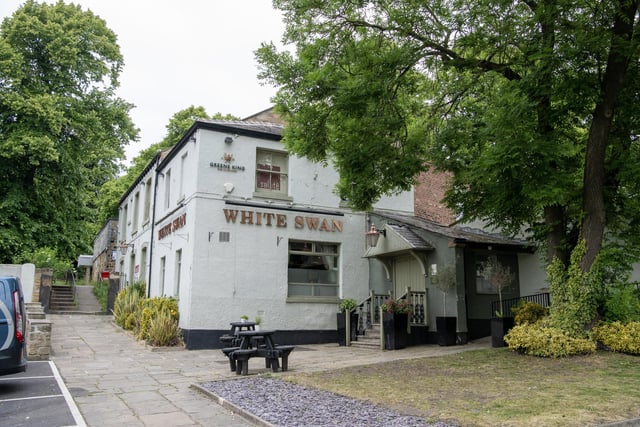 There’s a secret Italian restaurant in a pub in Rothwell called Salute @ The White Swan which is family-friendly but also serves up some of my favourite pasta dishes and meaty appetisers.