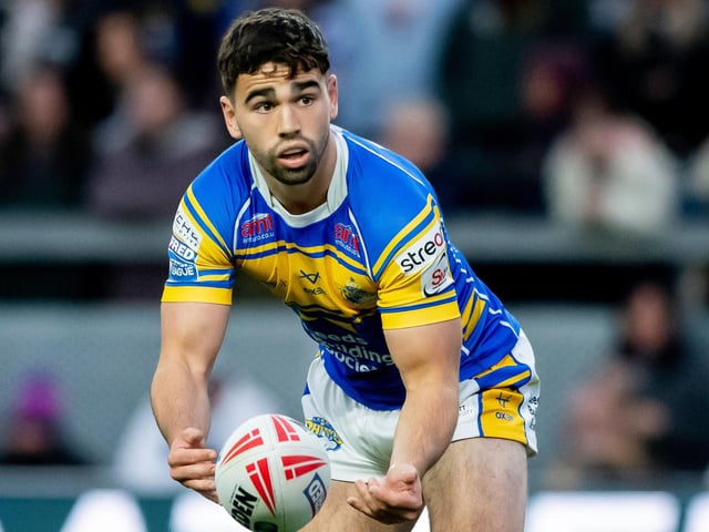 With Jake Connor injured, Sinfield is the obvious replacement and it’s a big opportunity for him.