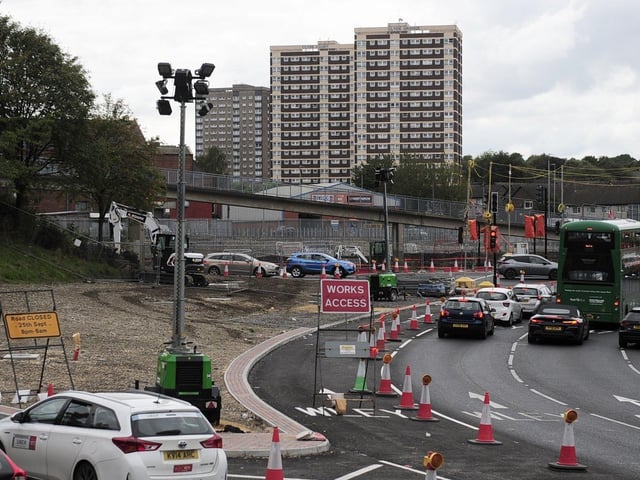 Construction works will continue into 2024 on the Armley Gyratory. Aiming to widen the roads and make access easier for pedestrians, the works have included improvements to several footbridges around the gyratory.
