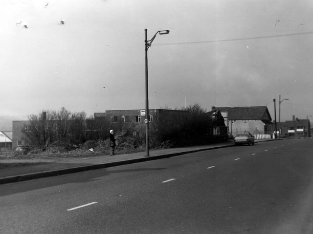 Share your memories of Bramley in the 1970s with Andrew Hutchinson via email at: andrew.hutchinson@jpress.co.uk or tweet him - @AndyHutchYPN
