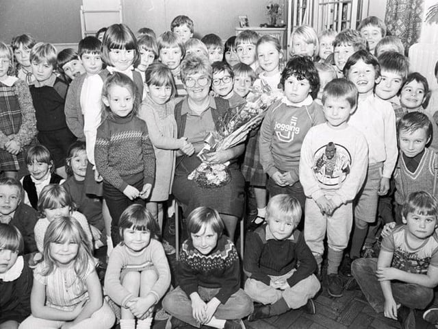 1984 - Mrs Mabel Wingfield retires from Lee Brigg First School.