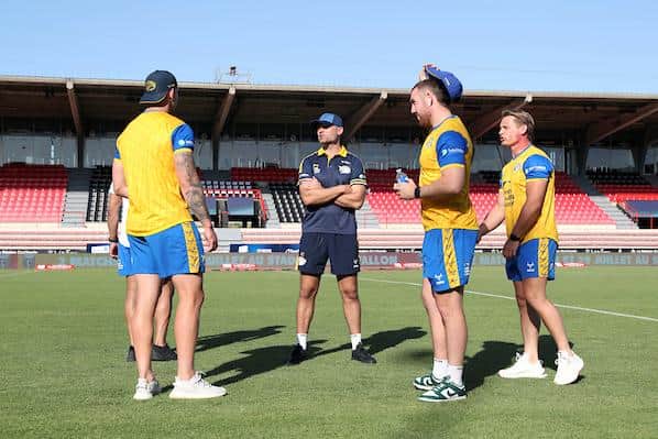 Rhinos boss Rohan Smith talks to his players beforde the game in France. Picture by Manuel Blondeau/SWpix.com.