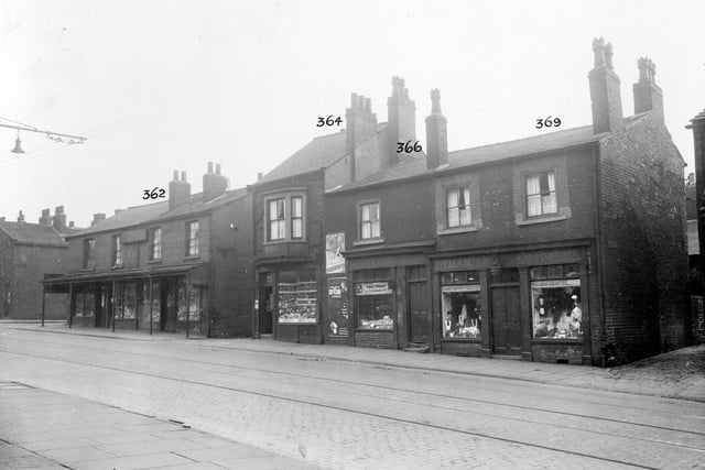 York Road in September 1935. To the left is Elm Street, moving right, the next block of property is numbers 56 - 62, one shop, furniture dealer James Clayton. Next, the entrance to Sunderland Place can be seen. The next two shop units numbers 52/54 are businesses of Harry Gale, tobacconist. The double fronted shop on the right, number 50, belongs to Harry Hyman, draper. The entrance to Club Court and Club Yard can be seen extreme right.