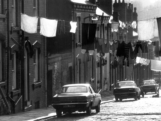 Washing lines on Quarry Place at Woodhouse.