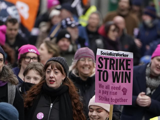There were protests against the Government's controversial plans for a new law on minimum service levels during strikes.
