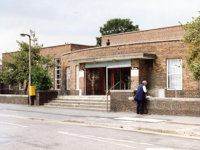 Crossgates Library on Farm Road designed by C. Castelow and opened on December 14, 1939.