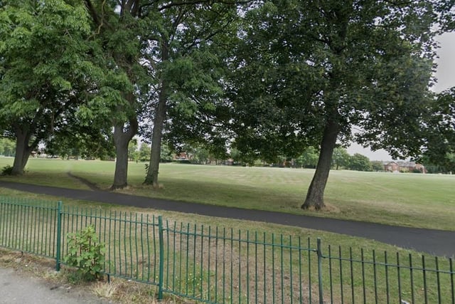 The average house price in Cross Flats Park & Garnets is £94,500.