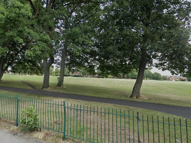 The average house price in Cross Flats Park & Garnets is £94,500.
