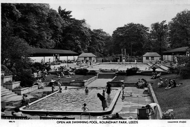 A black-and-white postcard showing Roundhay Park open air swimming pool, which is post-marked August 3, 1958, and published by Chadwick of Studio 147 in Roundhay Road.
