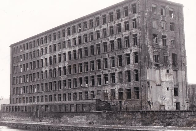 February 1986 and conservationists launched a campaign to save Hunslet Mill.