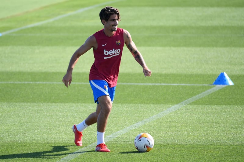 Reports from Spain have pinned the blame on Sheffield United for the club's failure to land Barcelona midfielder Alex Collado on loan. It has been claimed that the Catalan giants had signed all the necessary paperwork, but the Blades failed to do so. (Sport Witness)