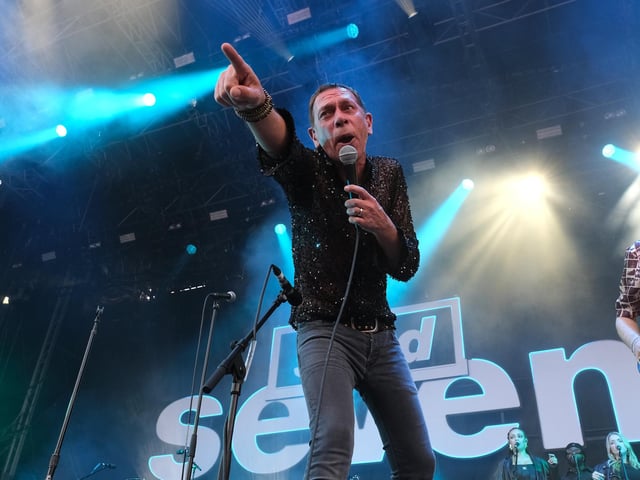Engaging with the crowd