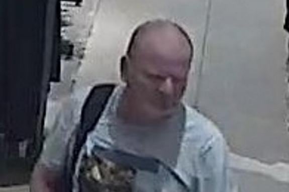 Photo LD5976 refers to a theft from a shop in Leeds city centre on September 6
