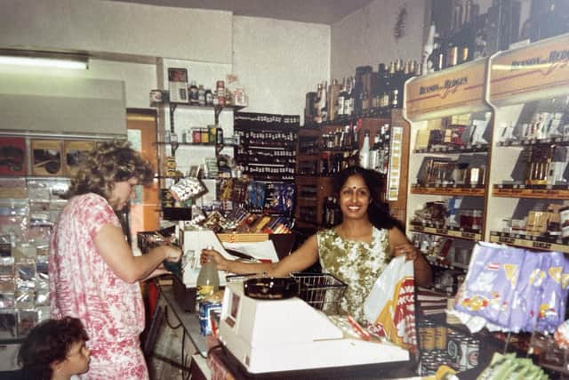 Rama serving customers in 1985 (Photo by Surinder Pugal)