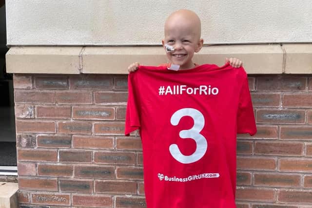 Rio has received support from a variety of communities, such as the footballing one.