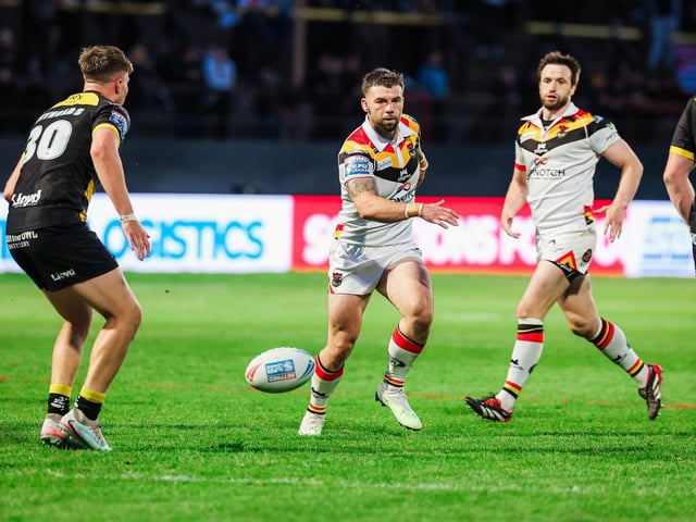 Grade B head contact, three penalty points, total points three - fine.